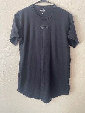 Hollister Men's Black Short Sleeve Crewneck Tee